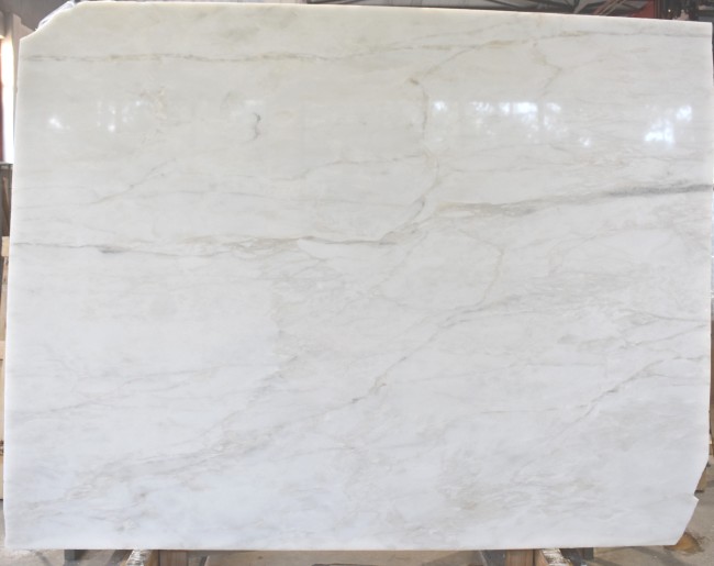 Calacatta Ango slab