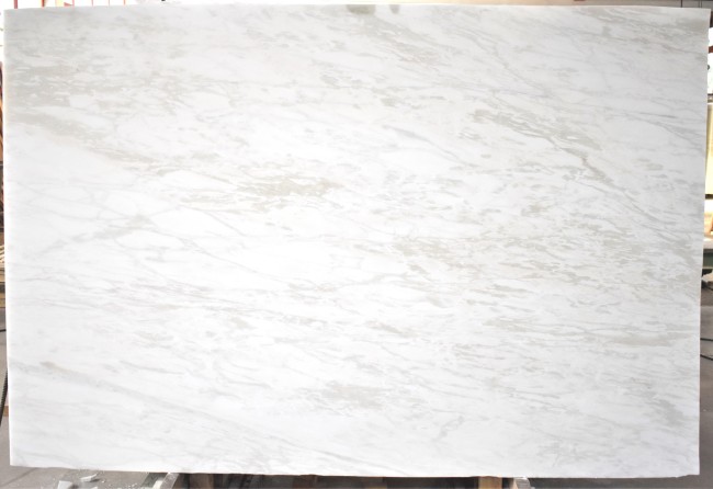 Calacatta Ango slab